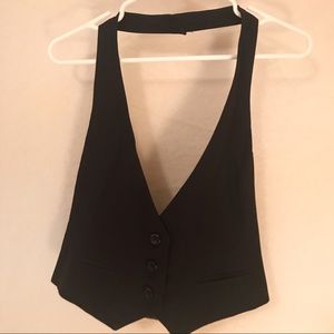 Vest with low back